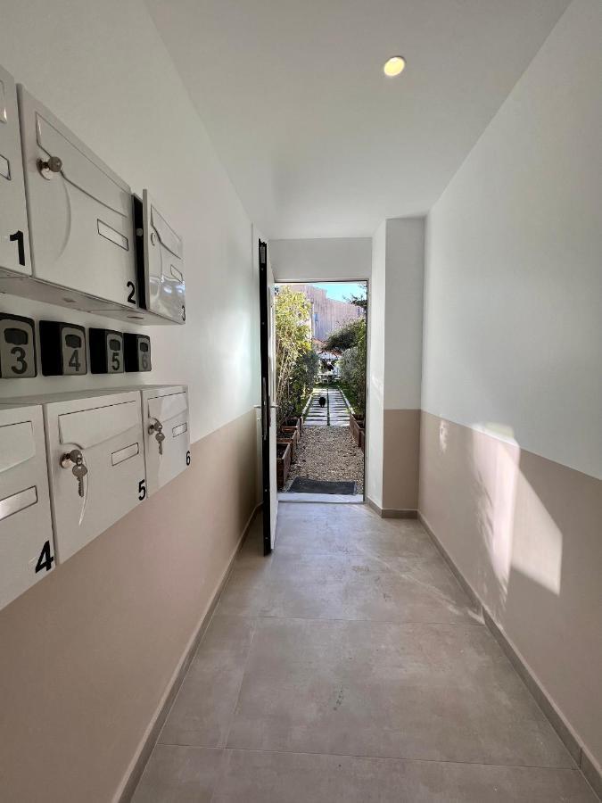 Amazing New Property In The Heart Of The Old Town Of アンティーブ エクステリア 写真