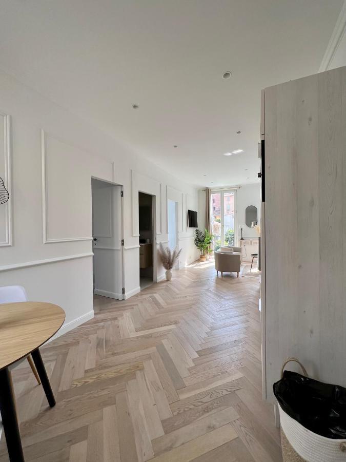 Amazing New Property In The Heart Of The Old Town Of アンティーブ エクステリア 写真