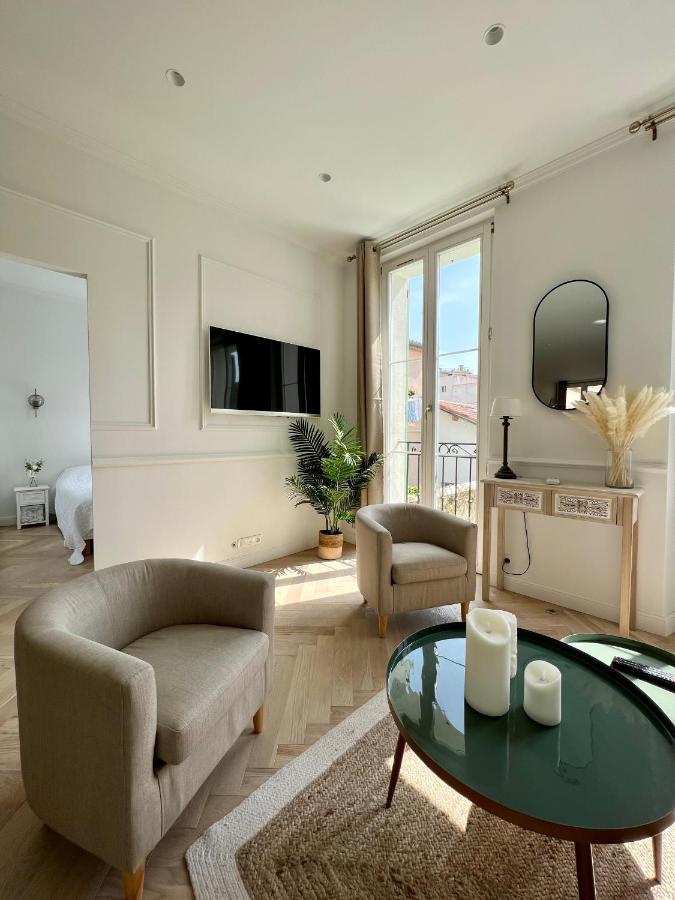 Amazing New Property In The Heart Of The Old Town Of アンティーブ エクステリア 写真