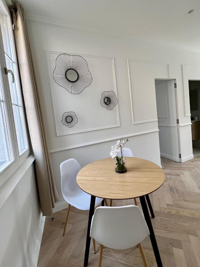 Amazing New Property In The Heart Of The Old Town Of アンティーブ エクステリア 写真